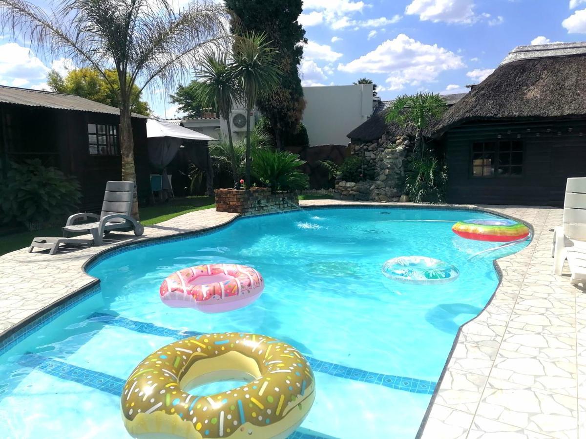 The Guesthouse Vanderbijlpark Luaran gambar