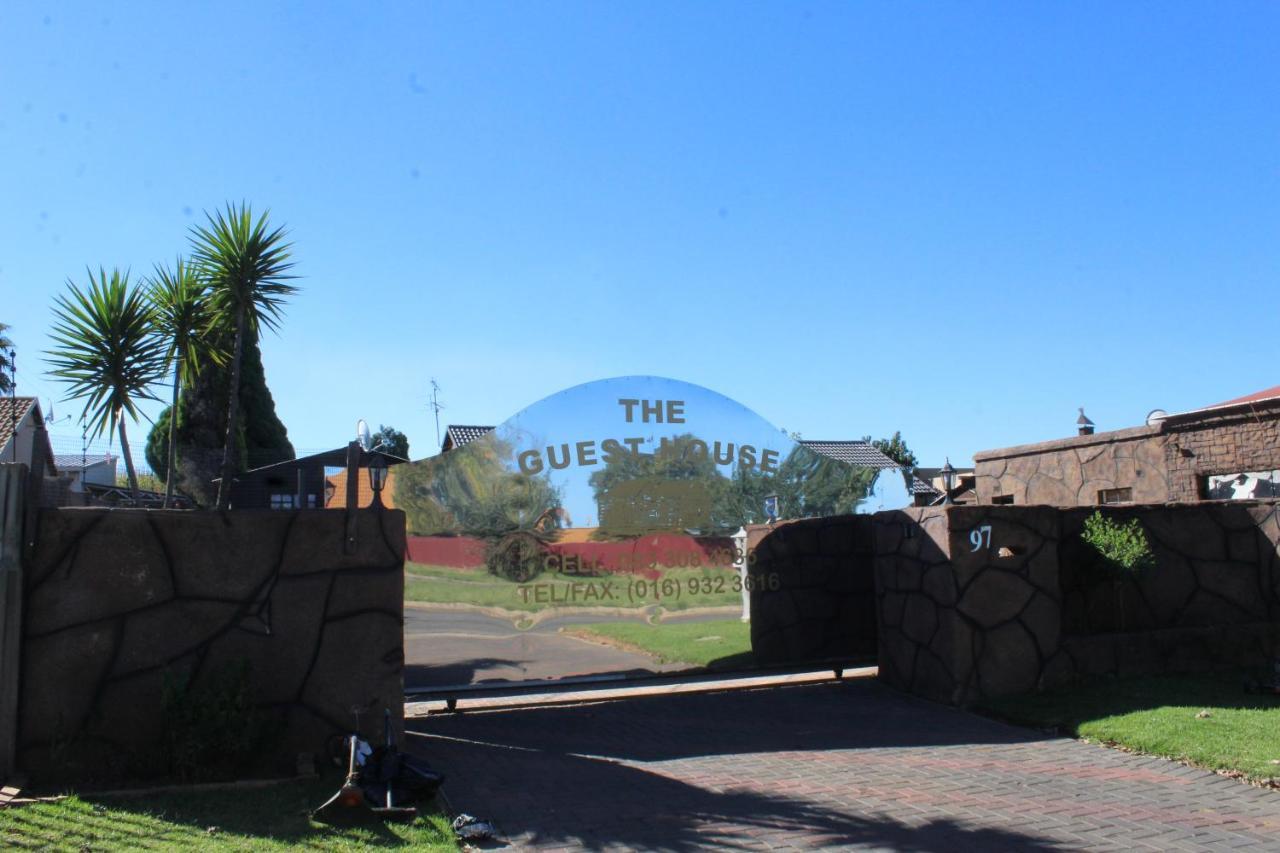 The Guesthouse Vanderbijlpark Luaran gambar